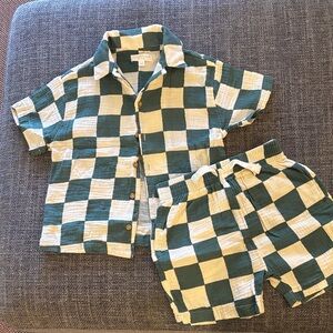 Green & Cream Checkerboard Button-Up Shirt and Shorts Set boys 4T
